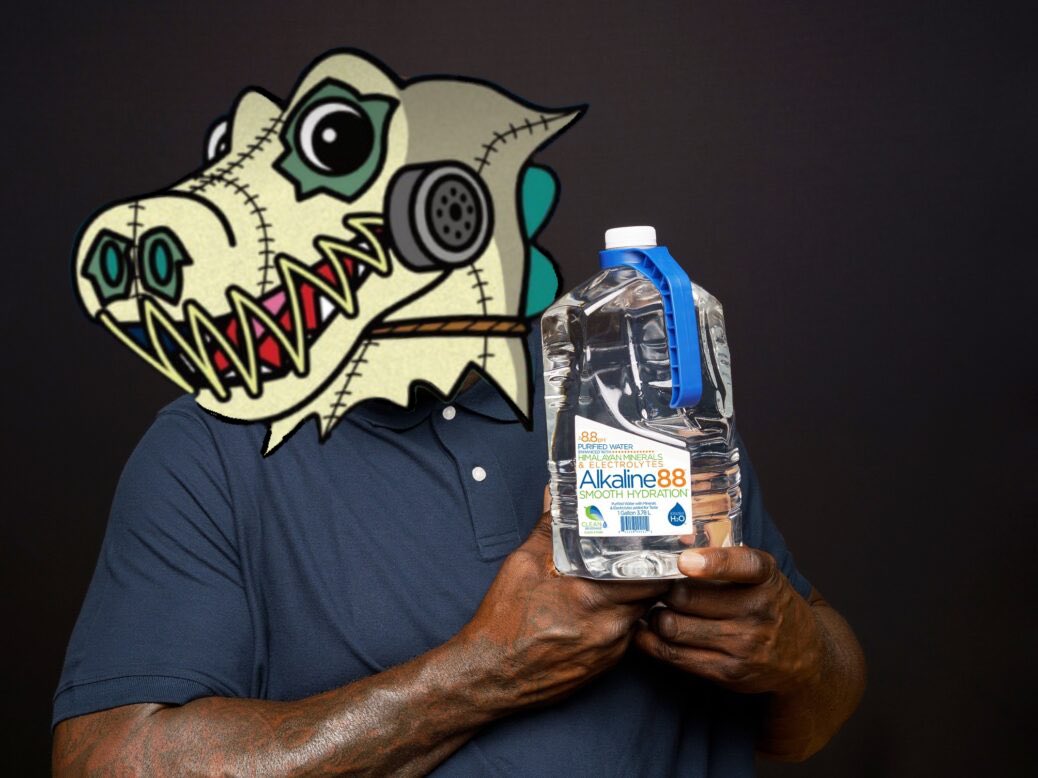ScareCROcoin's tweet photo. @SHAQ Stay hydrated https://t.co/RYKWiZvIXV