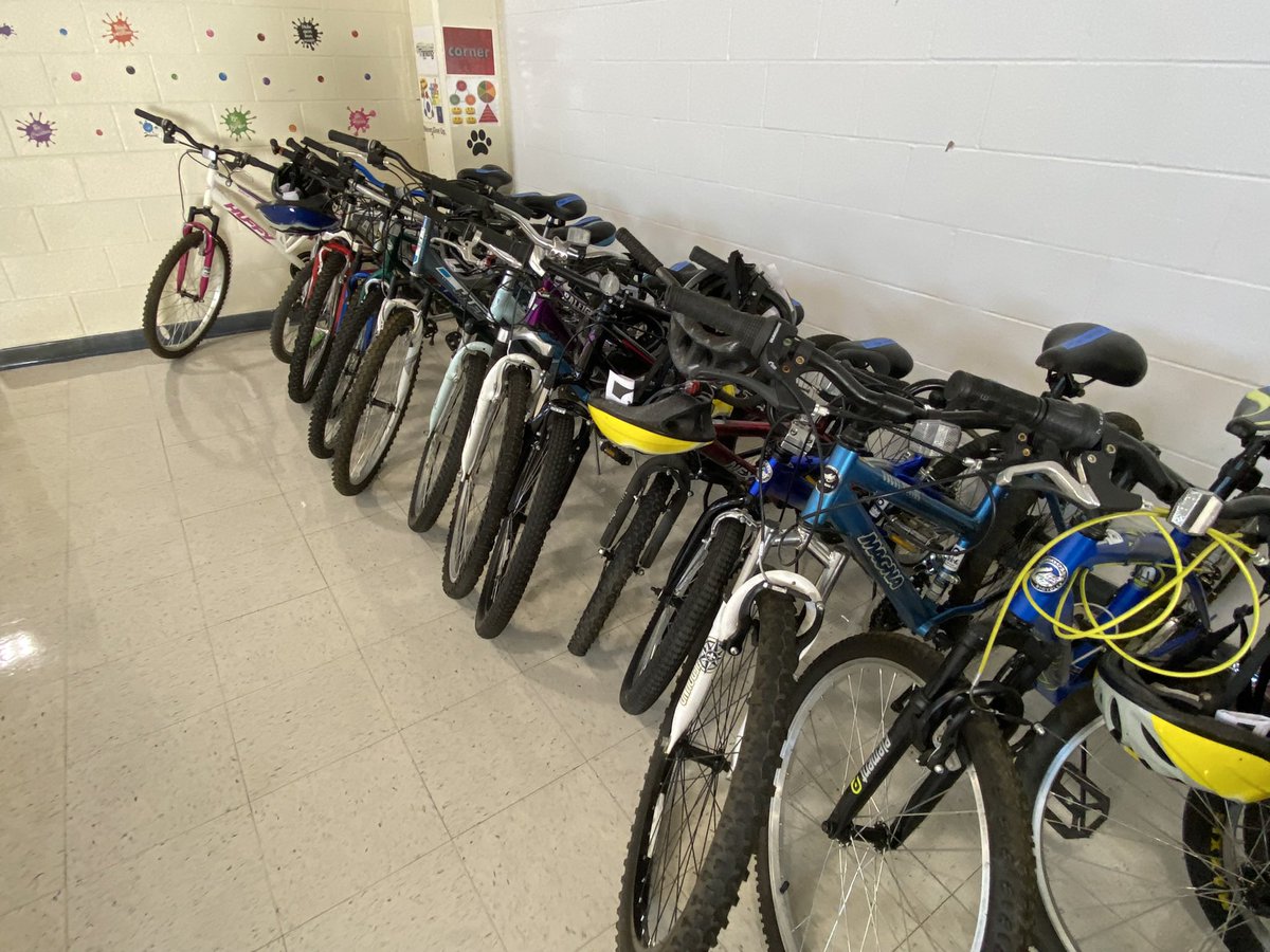 GlennPride's tweet image. We are so grateful to Bike Durham, the Durham Bike Coop, the City of Durham, the Durham Fire Department, and the NCDOT who partnered together to donate 25 beautiful bikes to our students who participated in the 4th grade bike lessons last year! Thank you!