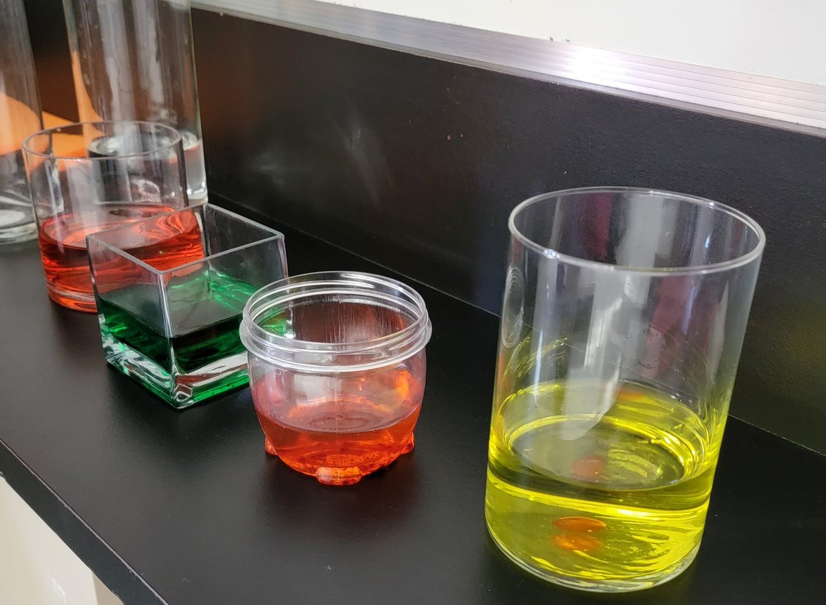 cya_outside's tweet photo. Dr. Ranger, science teacher exteaordinaire, showing @HillStrath Gr6s just how important each person's contribution is to a learning community team. Individual 'colours' have an impact on the whole group and the final product! #PBLCanada @PBLWorks https://t.co/PSW5K5FcgQ