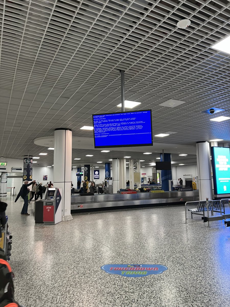 jedkirby's tweet image. Conveyor belt failure @bhx_official, should have not relied on Windows! 🤣