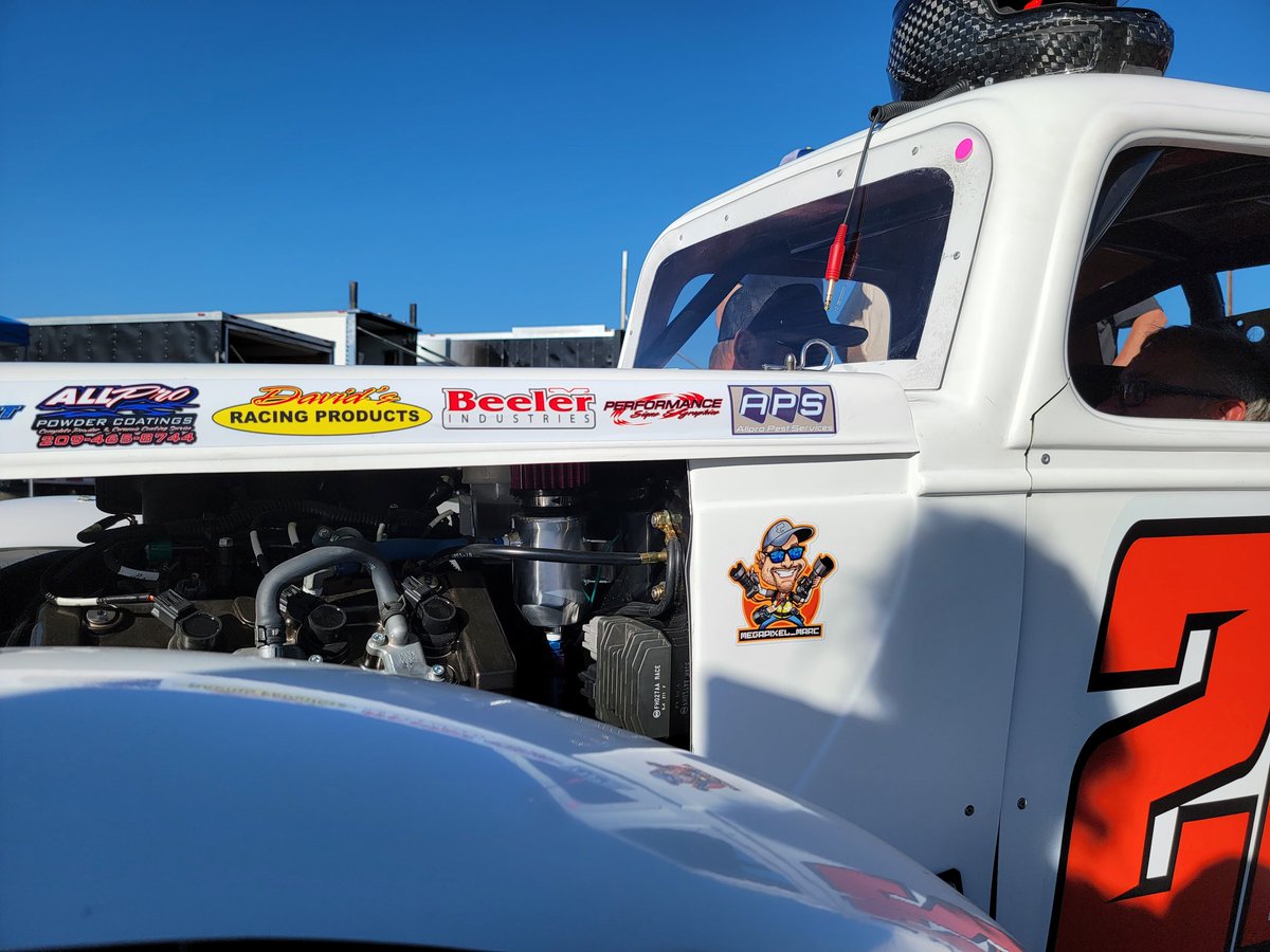 megapixel_marc's tweet photo. @WarrickRoger SO fresh! Already found a few drivers that slapped 'em on their @USLegendCars https://t.co/hCKDXE9XNo