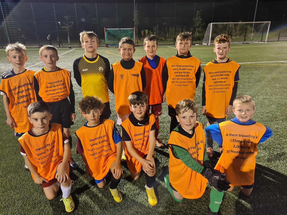 ForresYouth's tweet photo. Our u12s were training on the astro at Elgin High School this week the boys were in great spirits working really hard.
The boys are delighted to be supporting this year's year's Scottish FA Network Rail campaign

#scotfanorth #networkrailscotland 
#btpscotland #scottishfa https://t.co/4GtSmh8IxY