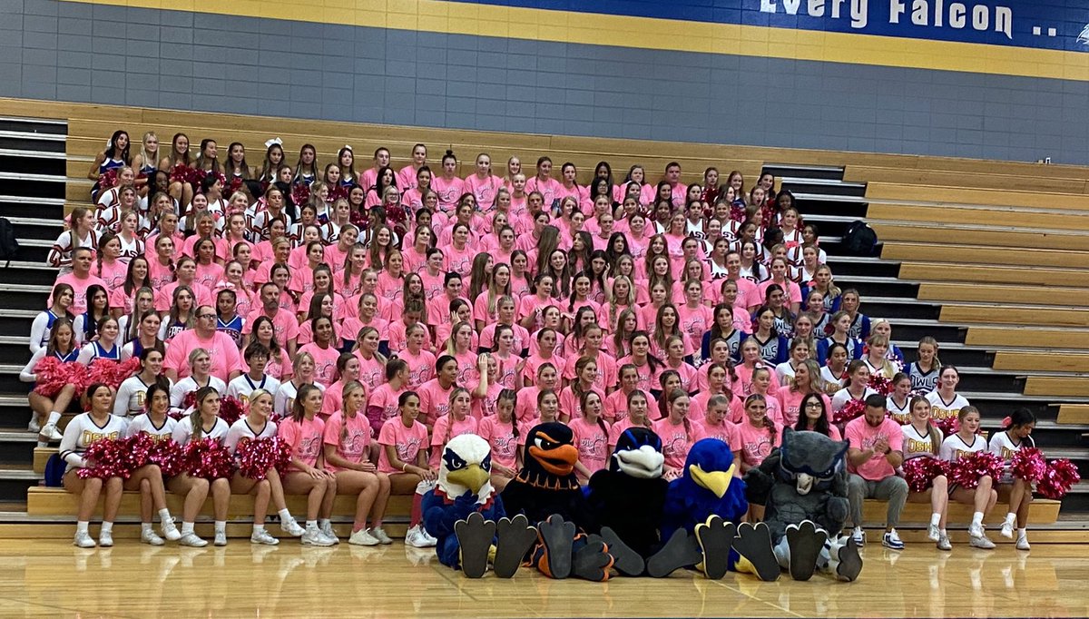 DigPinkOlathe's tweet photo. 5 Schools, 1 Cause 🎀
Donate to our campaign: https://t.co/Th9Io936EW
#DigPinkOlathe
#DigPink #SideOutFoundation
#BreastCancerAwarenessMonth https://t.co/yTQ9rOftG3