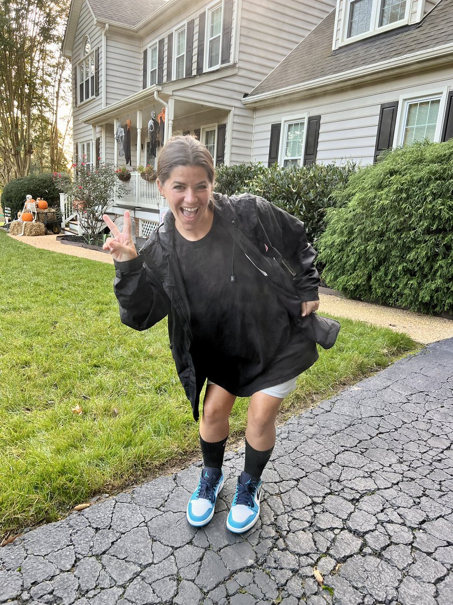 MrsKBaldwin's tweet photo. @AdamSandler hoco Spirit Day! 🩳👕 #lancernation #oneccps #hoco22 #spiritweek #adamsandler #adamsandlerteaches https://t.co/HjiMCNIiPX