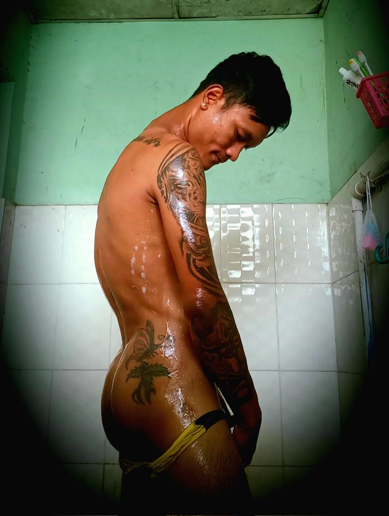 Love93203122's tweet photo. မြဝတီ #မယ်တော်သလေး https://t.co/1rE93Ftpxa