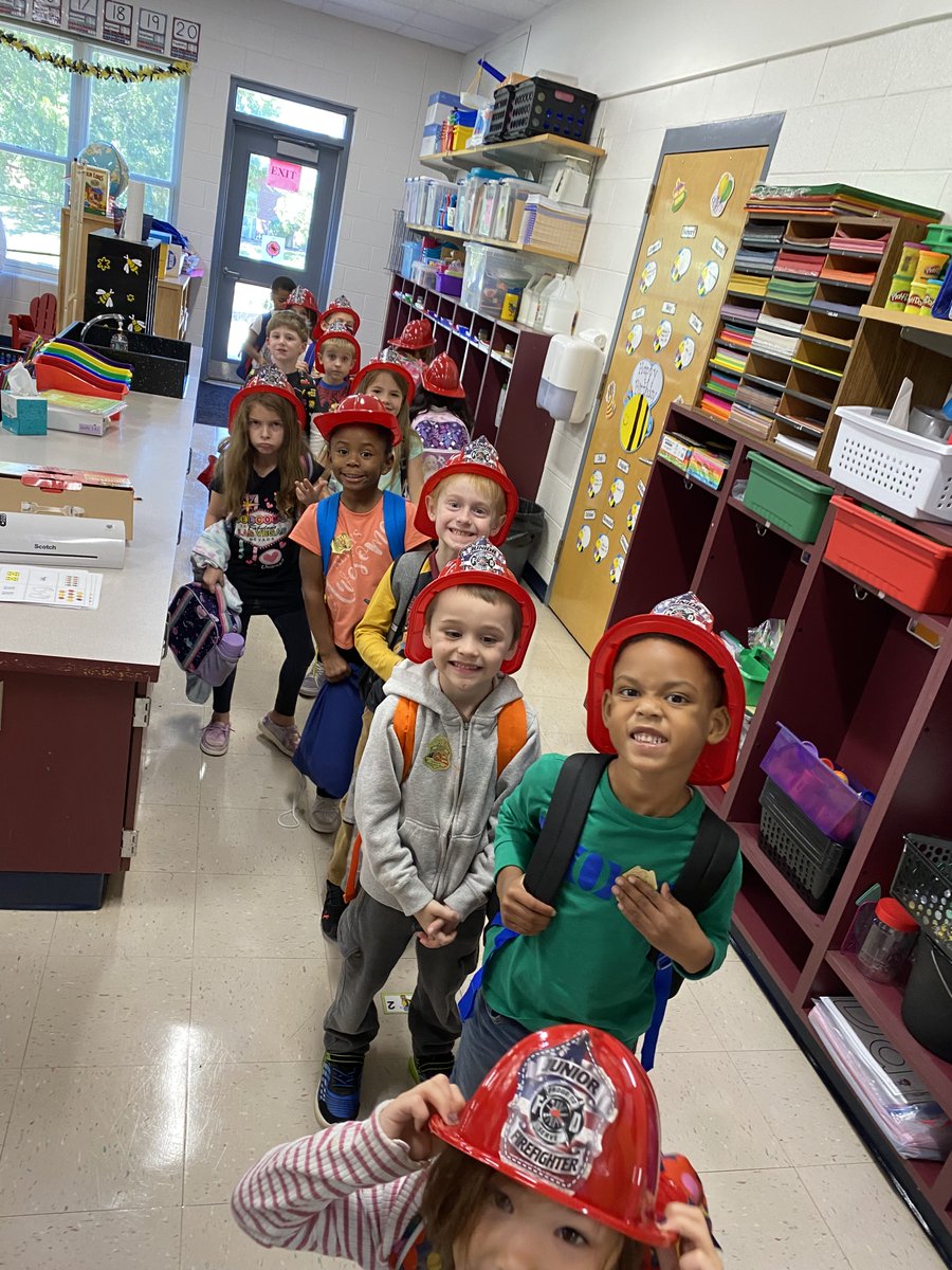 Here are our kindergarten Mariners learning recently about fire safety. #firesafety #onechatham @Mariners27312 <a href="/ChathamCoSch/">Chatham County Schools</a>