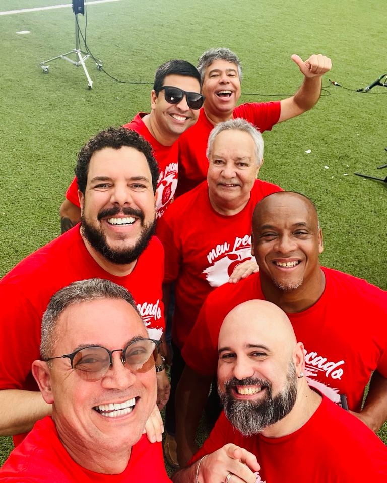 marcelomotta26's tweet photo. "Na tela da TV,
no meio desse povo..."
Tá chegando a hora!!
#MeuPecadoOriginalSalgueiro
#samba17 https://t.co/tClGeb30Q1