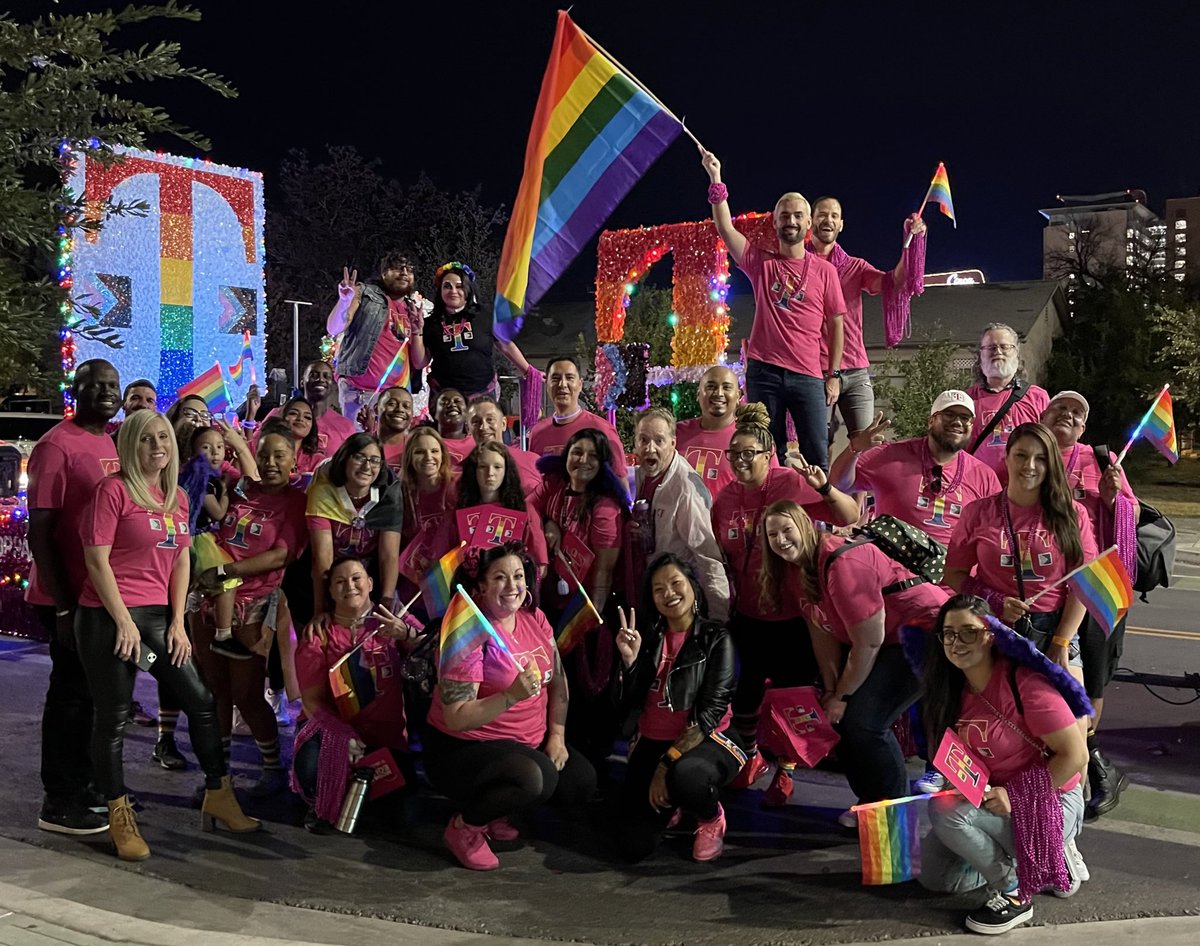 ErinLCorson's tweet photo. T-Mobile showed up and showed out for the Las Vegas Pride Parade. We had so much fun repping T-Mobile and supporting Las Vegas Pride! It was also great running into Phillip, the President of Q-UNLV, who we are excited about partnering with moving forward!! @KimberlyJWyman @unlv https://t.co/uMmyS54oO2