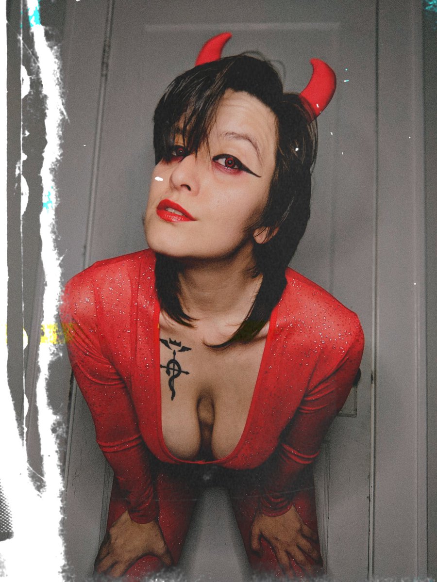 subpixie420's tweet photo. 😈❤️'Cause I'm the devil who's searching for redemption❤️😈 https://t.co/PcGsT2M6kL