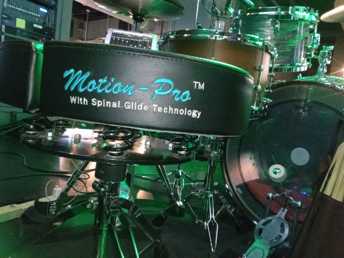 DPattersonMusic's tweet photo. Playing a private event today with Vertigo. 
#drummer #giglife #drums #drumset #motionprodrumthrones #salyerspercussion #gretschdrums #tnrproducts #thedrumwallet #sledgepad #cympad #impressioncymbals #dannypattersonmusic https://t.co/ZjixsIlhYk