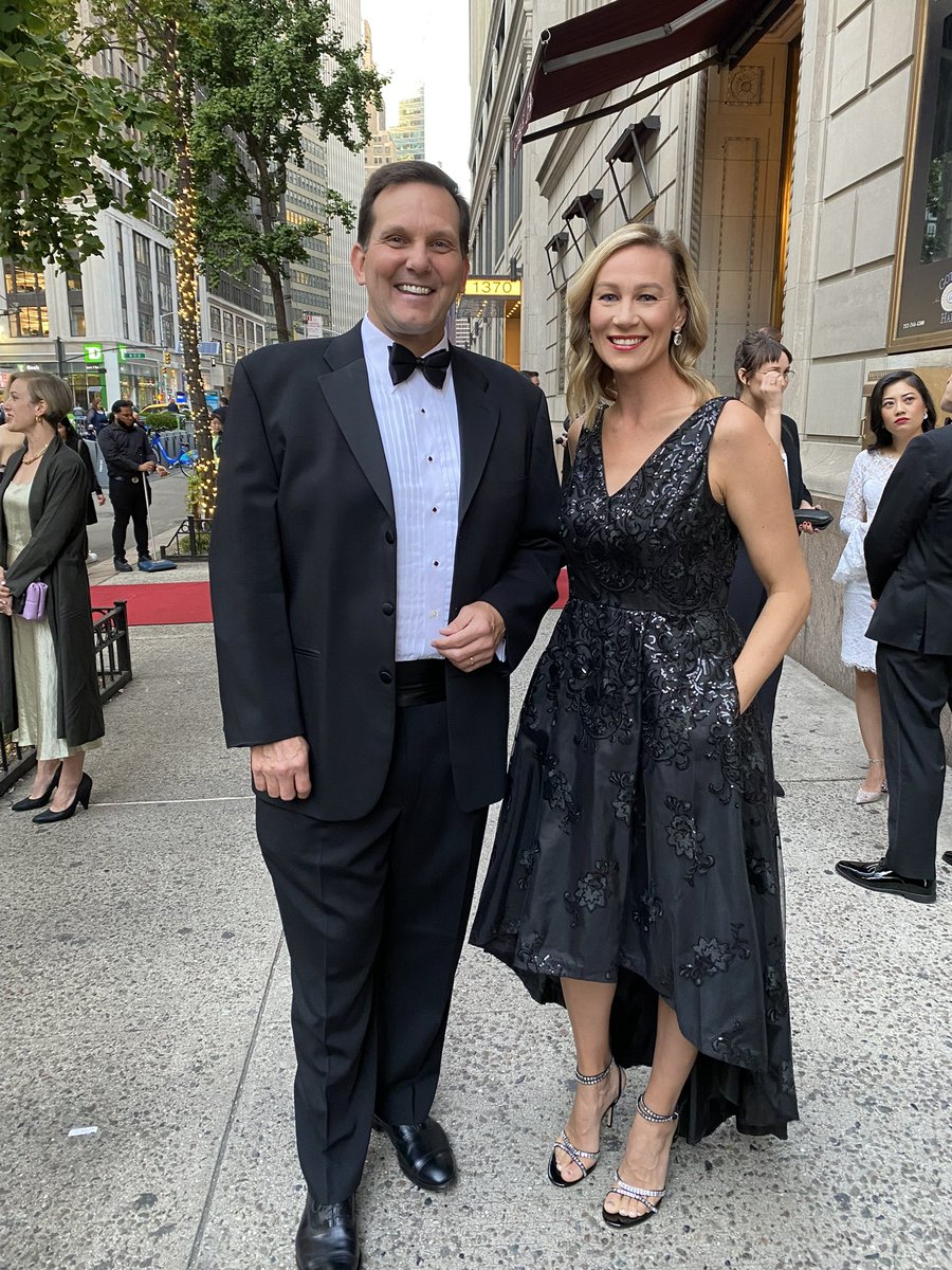 MarissaWGME's tweet photo. In NYC at the National Murrow Gala accepting our award for Overall Excellence. A celebration of amazing journalism across the country!
#murrow https://t.co/A66XcHwF1D