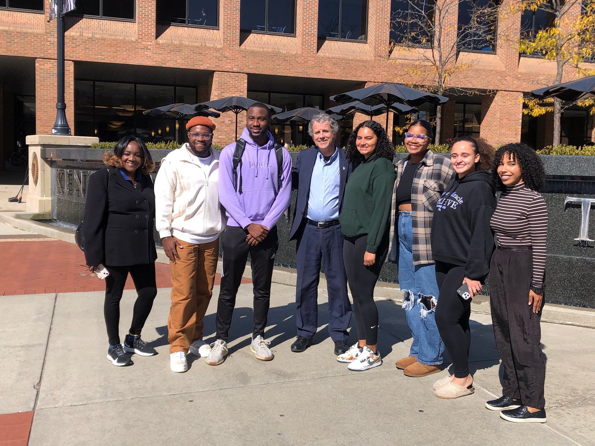DrNelsonPortage's tweet photo. Today was another wonderful day in the books. Our great Senator Sherrod Brown came out to visit with our Kent State students. We must all get out and VOTE this election. These students are our future. We need to collectively- young and old need to have our voice be heard! https://t.co/ccZypt6CWL