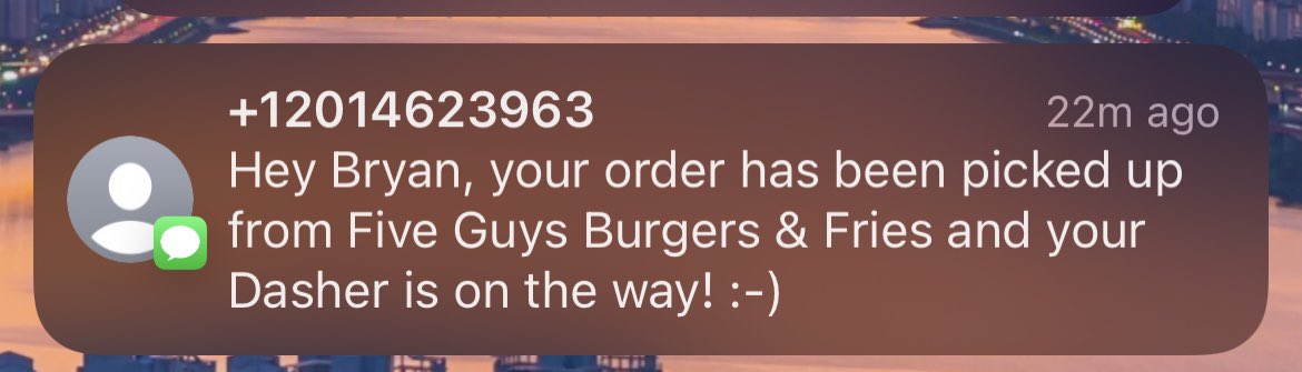 bmeie001's tweet photo. @DoorDash I understand the whole multiple delivery thing, but it’s pretty outrageous to have our food sit for 20+ mins while they wait for another order. Safe to assume everything will be cold and soggy by the time we get it 😑 https://t.co/7COICCdUDf