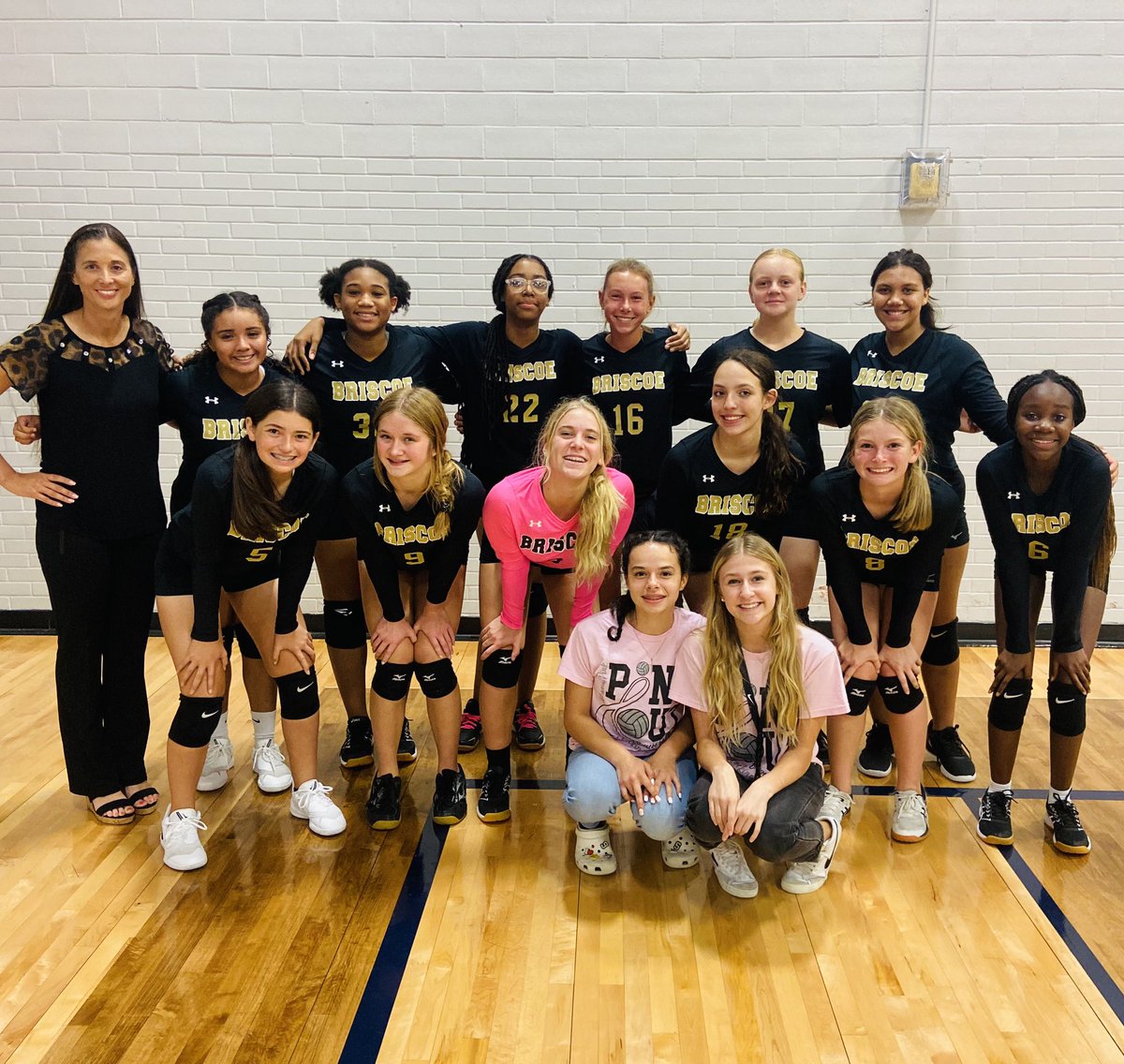 Mrs_CoachTosch's tweet photo. Congratulations Briscoe 8B🏐 for earning a spot in the Championship 🚢 game! Beating George 25-10, 25-11. @BJHGirlsAth @BJHAthletics @briscoe_eagles @Foster_vball @lcisdathletics https://t.co/RXxjTiMAIX