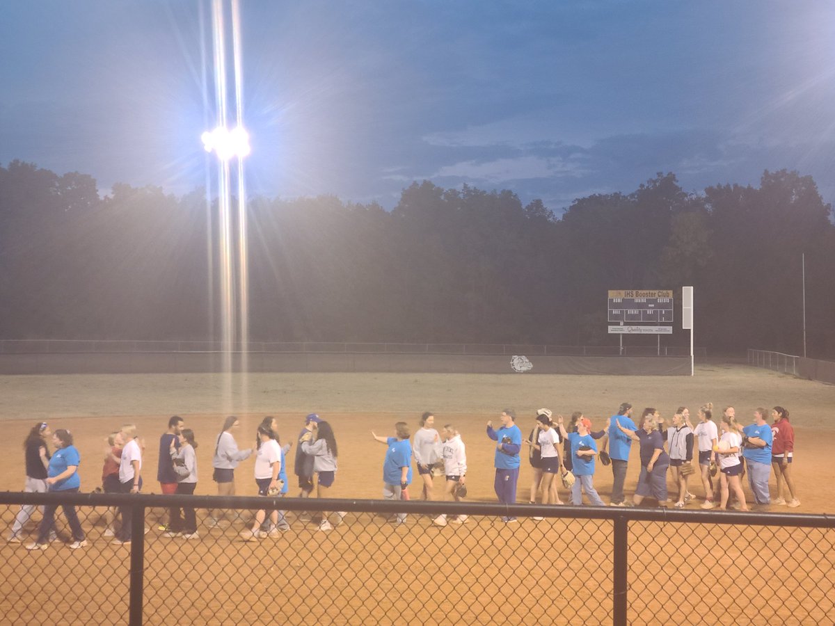 Shout out to <a href="/IndyCCSoftball/">Independence CC Softball</a> for hosting buddy ball with some of the best people within the community of Independence. Big hits and even bigger smiles! 🏴‍☠️💙#myindy <a href="/IndyPirates/">Independence CC Pirates Athletics</a>