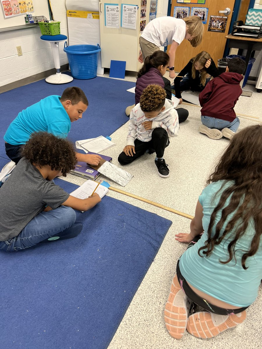 jdsaundersVB5th's tweet photo. Exploring the effects of friction on motion by designing an investigation and recording our quantitative data. Data analysis is next! @crystal_wilky @Thalia_Ele https://t.co/DgwzRiNKY4