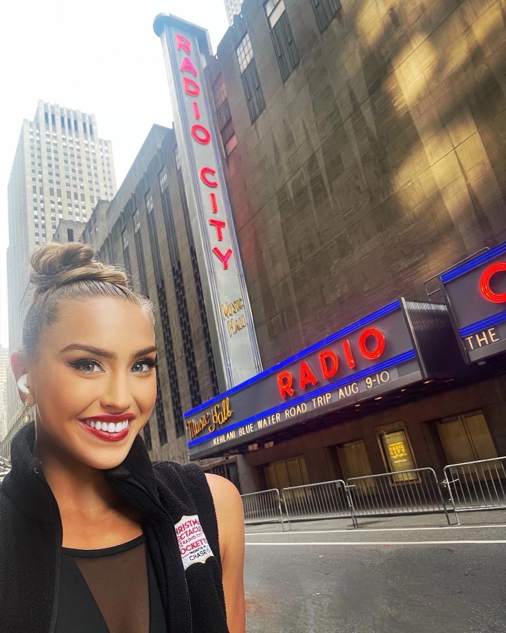 DeeTomasetta's tweet photo. Season 3 at Radio City Music Hall! Swipe for how it started 🥹
@RadioCity https://t.co/yiBT4YPhXz