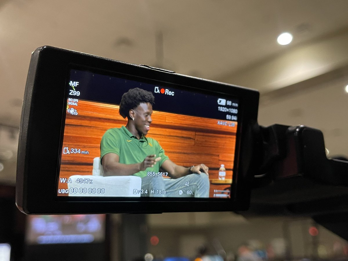 darbyjobrown's tweet photo. Baylor’s Jonathan Tchamwa Tchatchoua spoke at the Hoops for Hope banquet tonight. They actually showed his injury &amp; talked about his recovery process. 

EJ said you need two things for a successful recovery “the Lord &amp; people who love you.” 

“Timetable is to get better everyday” https://t.co/wRvWuROeAX