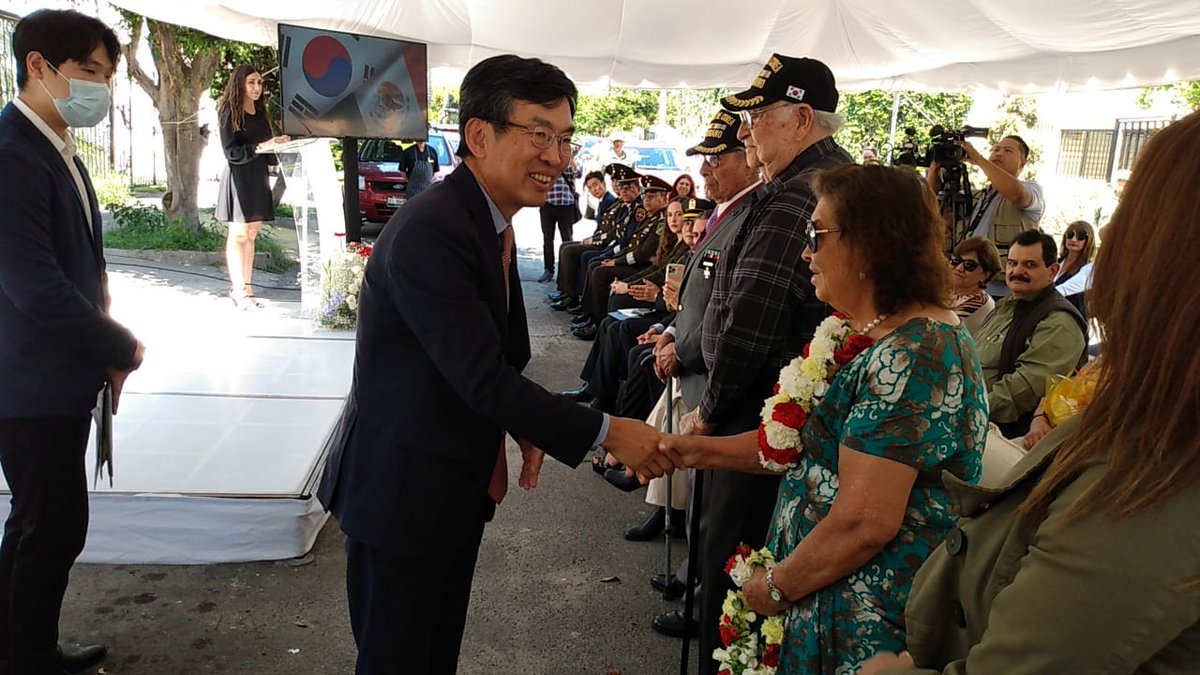 QuadratinJal's tweet photo. #Chécalo | #CoreaDelSur reconoció a veteranos de guerra mexicanos

Más detalles 👉https://t.co/fsmP2f11xp https://t.co/8l1r5yAMWT