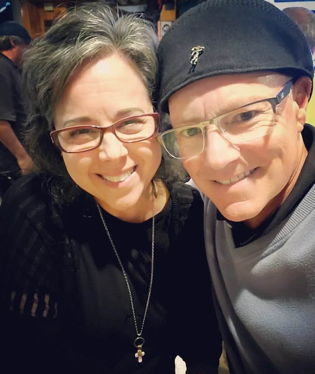 eugesounds's tweet photo. One more dinner in New England with my trusty road manager #LadySax https://t.co/ad8r4bUvrb