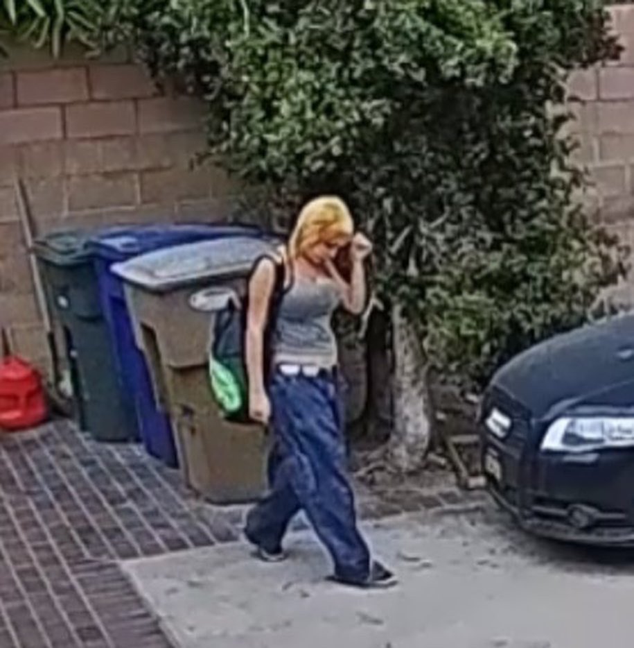 Ventura_PD's tweet photo. *MISSING TEEN: Winter Comb, 13y/o, 5’2”, 100lbs, orange hair. Last seen 10/9, 3:35pm near N Dos Caminos Ave &amp; Foothill Rd. She was last seen wearing the light gray tank top, baggy blue jeans, &amp; black shoes shown in the first photo. If located, please call 9-1-1. https://t.co/d3Btrh3sOd