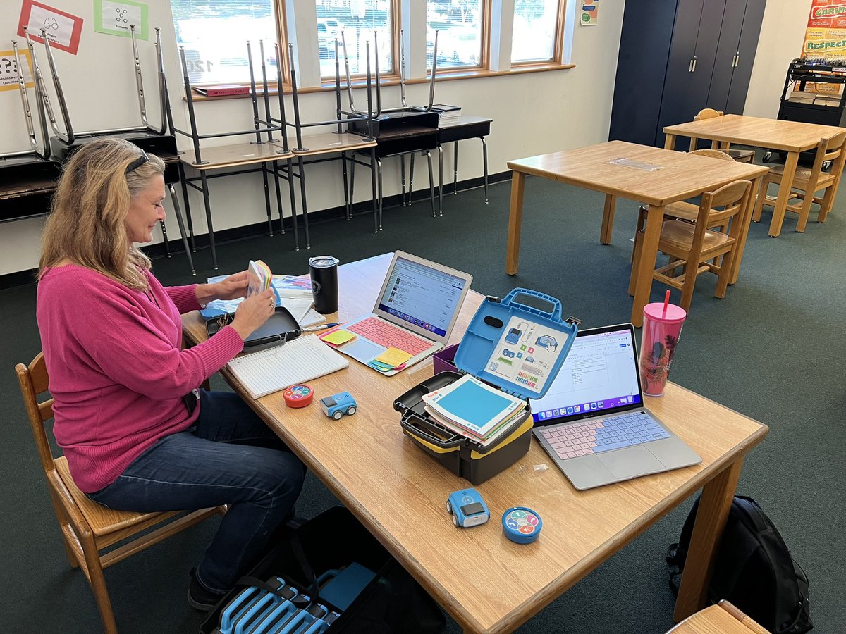 Got to spend this afternoon at a PLC with #mshenson at #cses! Excited to collab and align the #SIP goals to #STEM club! <a href="/AnnKAnders/">Dr. Ann K. Laber Anders</a> <a href="/TracyKloos1/">Tracy Kloos</a>