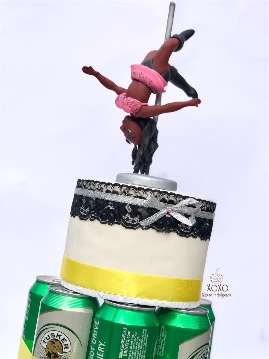 XOXO_Indulgence's tweet photo. Our first #stagparty cake! And we loved putting it together! All edible and drinkable cc @tuskerliteke 😅 It musta been an awesome party though! The topper is by @sugarbyxoxo

Need a cake? Get in touch 📞0784334334

#UtamaduniDay #hudumaday https://t.co/3VY344ftjw