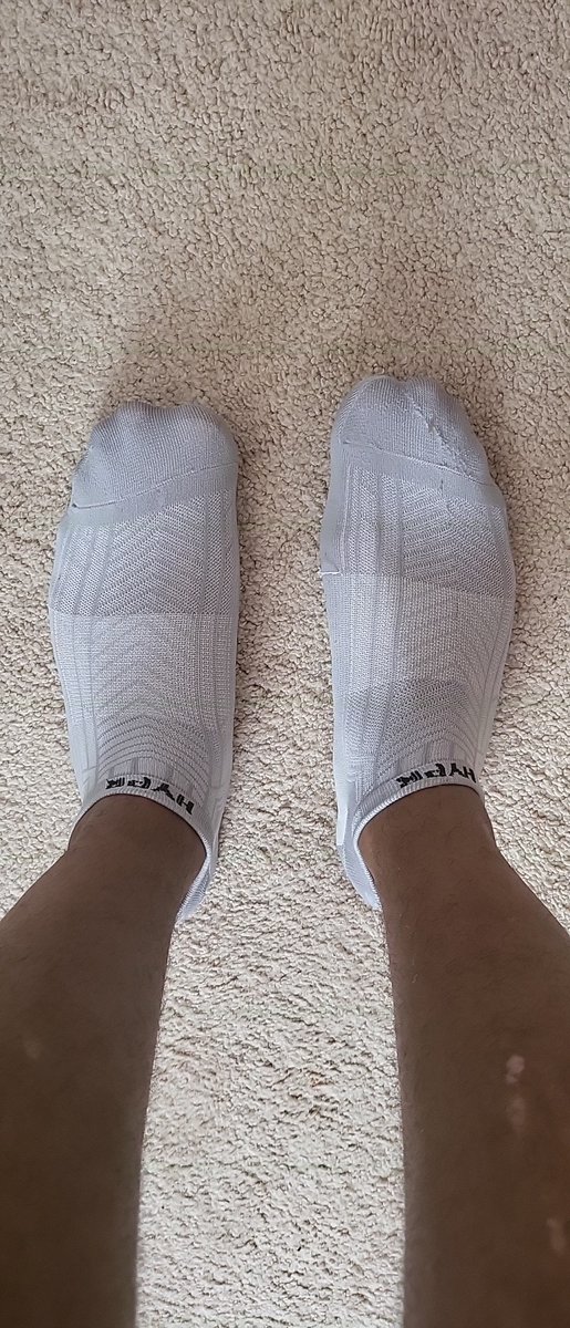 sirnutsalot21's tweet photo. New week, New pair of socks to get sweaty.
#alpha #alphafeet #alphasox #footdom #findom #cashmaster https://t.co/OpcrBK4xmZ