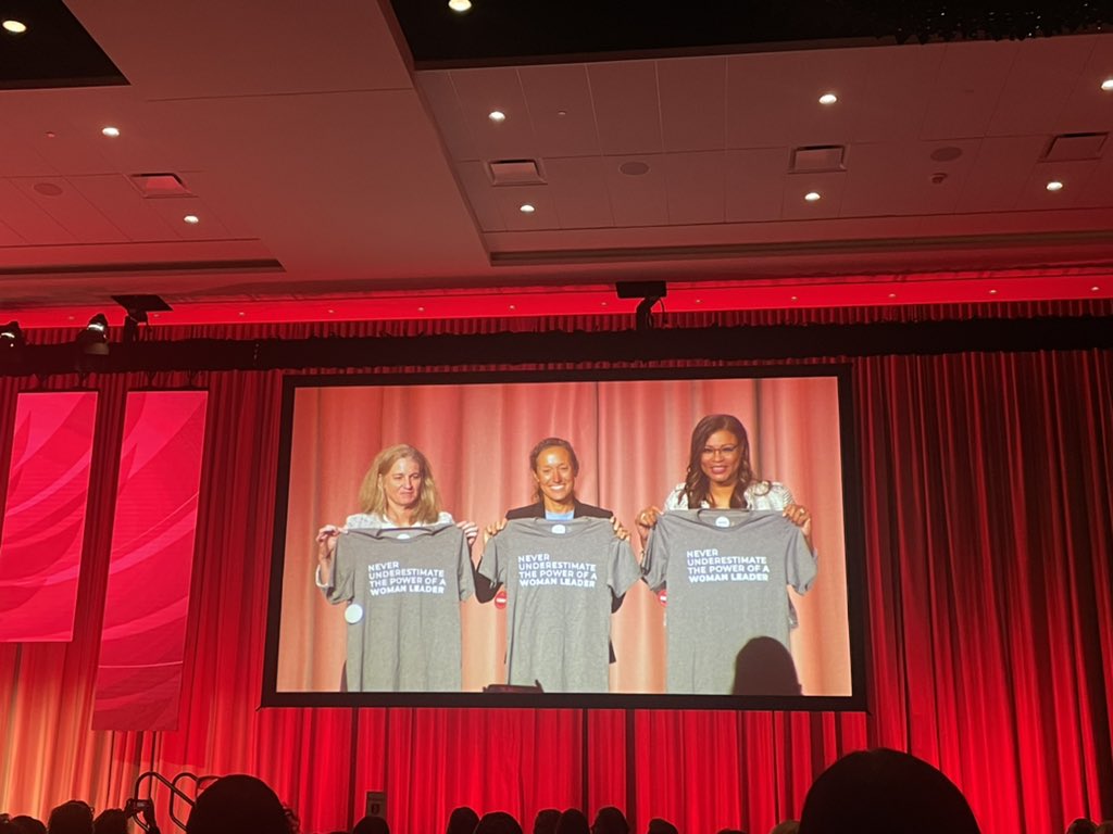 DayaliCorrales's tweet photo. Wowowowow! Such an energizing panel to start day two of @WomenLeadersCS national convention. Three different journeys, three different roles, but all completely set my soul on fire! Peep the powerful message on their shirts. https://t.co/xIB3daTLEu
