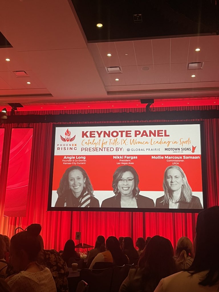 DayaliCorrales's tweet photo. Wowowowow! Such an energizing panel to start day two of @WomenLeadersCS national convention. Three different journeys, three different roles, but all completely set my soul on fire! Peep the powerful message on their shirts. https://t.co/xIB3daTLEu