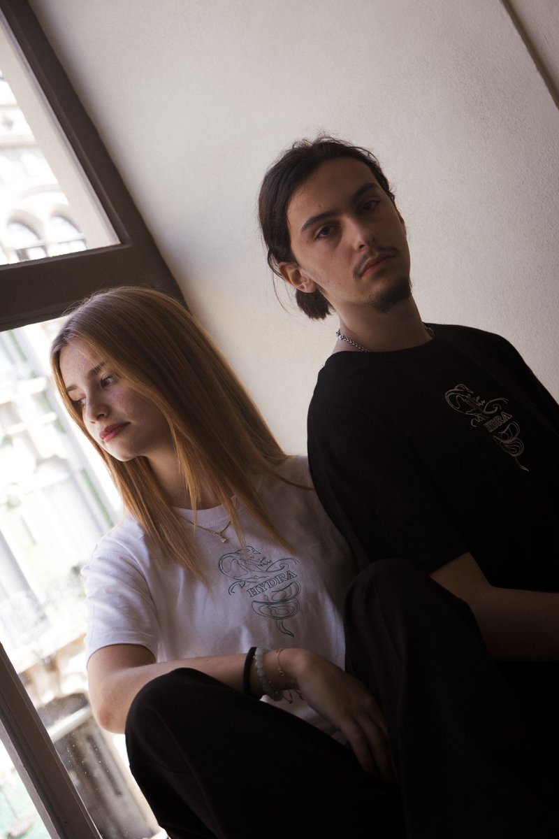 Apresentamos-te a nossa merch para este novo ano letivo, veste-te a rigor e representa a tua lista da melhor maneira 🐍 

Hoodie preto com ou sem nome: 18€
Hoodie branco com ou sem nome: 18€
T-shirt preta com ou sem nome: 7€
T-shirt branca com ou sem nome: 7€
Tote bag: 6€