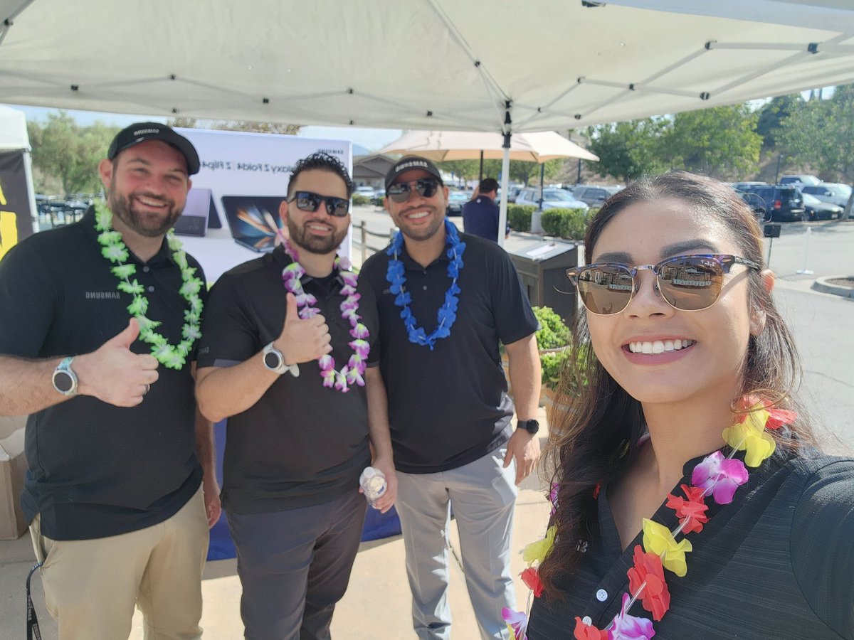 Career update: SerenaInSocal
I've recently been promoted to District Manager in the San Diego market with Samsung. Here's a few photos with my new team members as we kick off Q4! Excited to have relocated down to support these #SDBombers! 💣💥#BOOM