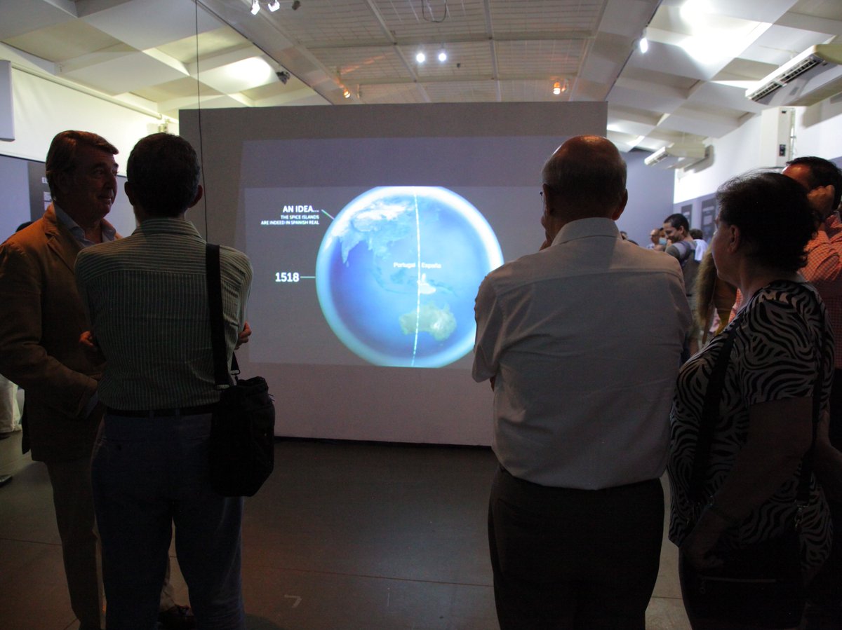 AECIDNicaragua's tweet photo. La noche del 06 de octubre la Embajadora de España en Nicaragua Dña. Pilar Terrén, inauguró la exposición “El viaje más largo”, en conmemoración de los 500 años de la primera vuelta al mundo. La exposición está abierta al público todo el mes de octubre en el #CCEN https://t.co/ro9Kg2nSle