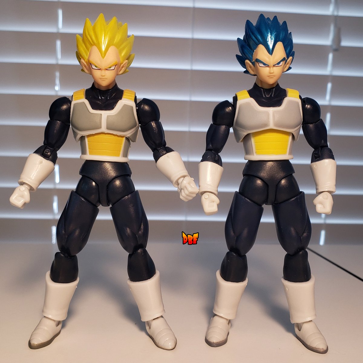 DragonBallFigs's tweet photo. Check out Branjita's review and larger pics of Bandai Namco Play's recent DragonBall Evolve Walmart Exclusive SS Vegeta and Target Exclusive SS Goku here: https://t.co/55YEo1V8Jx
#DragonBallEvolve https://t.co/i9MUP98YSE