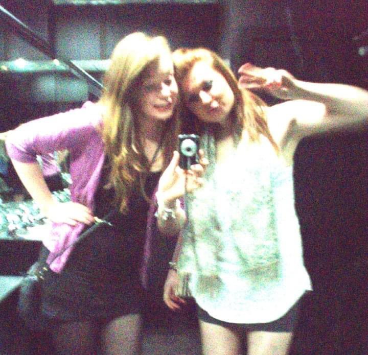 klpearce77's tweet photo. Cannot stop listening to 2010 playlist on Spotify and thinking about these 2 nutjobs drunk in the garage. Jason Derulo - Ridin’ solo and In my head just do things to me I cannae explain 😂 @emmalaxo #partnerincrime https://t.co/6Ln5CdLNGv