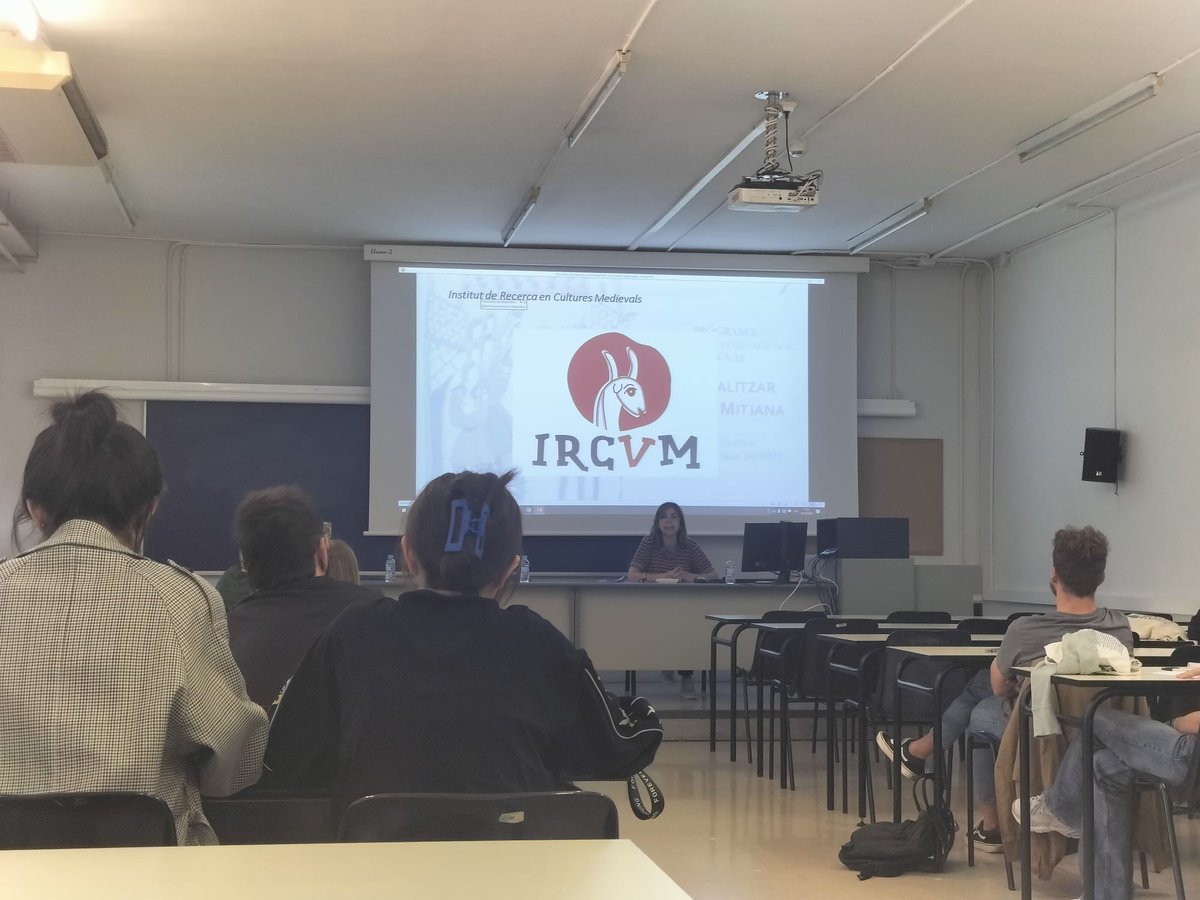 IRCVM's tweet photo. Avui, uns dies després de la finalització del #IICIRCVM, Meritxell Simó, presidenta de l’IRCVM, ha presentat els projectes d’Humanitats Digitals de l’institut a l’acte inaugural del Màster en Humanitats Digitals de la @UniBarcelona https://t.co/Iak4XZPsfG