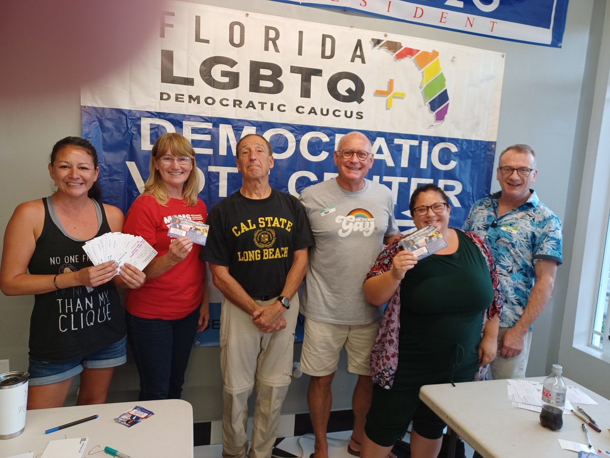KSchellSoFla's tweet image. Yesterday @MomsDemand of Broward County partnered with @browardprogress and Broward Democrats to write postcards to voters supporting #GunSenseCandidates @valdemings and @CharlieCrist at the new LGBTQ+ #GOTV Center in Wilton Manors b/c IT TAKES ALL OF US to #EndGunViolence