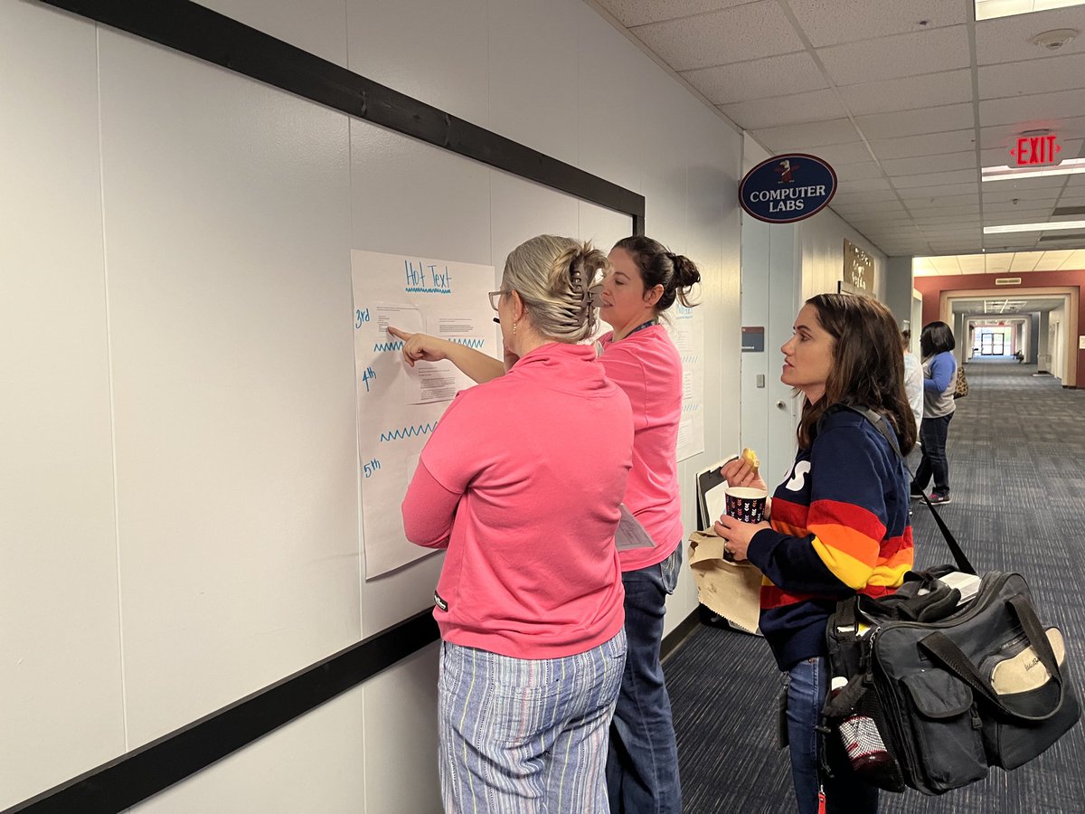 LeslieCottrell3's tweet photo. Analyzing new STAAR type questions. ⁦⁦@BayEaglesSoar⁩ #CCISDICs  ⁦@thinkfree1976⁩ https://t.co/9nZLntV30C