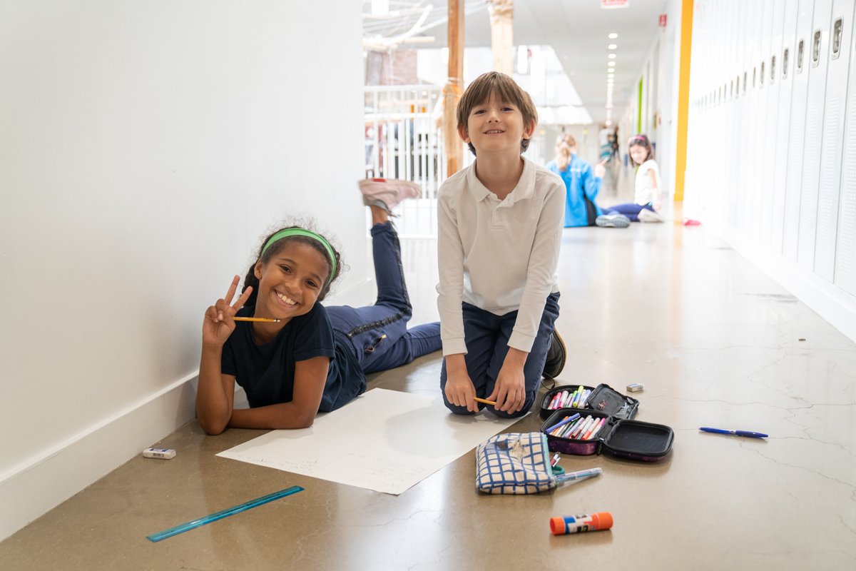 lyceechicago's tweet image. Un apprentissage de la démocratie ! Avant l&apos;élection des délégués de classe, nos candidats de CM2 ont établi leur programme. Prochaine étape : débat avec leurs camarades autour de leurs idées pour améliorer encore leurs journées au LFC. #ÉducationCivique #ItsAnElementaryThing