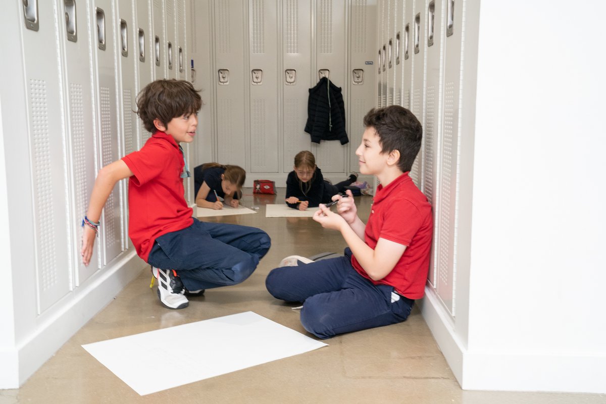 lyceechicago's tweet image. Un apprentissage de la démocratie ! Avant l&apos;élection des délégués de classe, nos candidats de CM2 ont établi leur programme. Prochaine étape : débat avec leurs camarades autour de leurs idées pour améliorer encore leurs journées au LFC. #ÉducationCivique #ItsAnElementaryThing