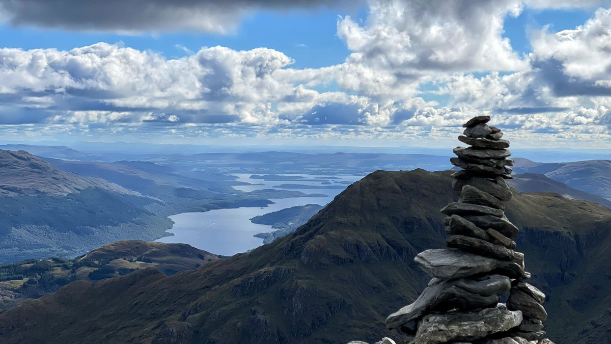 LinlithgowRamb1's tweet photo. Guard of honour on Ben Vane a couple weeks ago 2️⃣8️⃣2️⃣ 🎉

32 Ramblers in tow and a glorious day had by all ☀️⛰. Check out the 🎥: 

https://t.co/FsGBfLiT3c

Here’s also a pic of all our ‘compleatists’, first timers and our hero of the day! 

*we do not own the rights to this🎶 https://t.co/3CfJjl1wY5