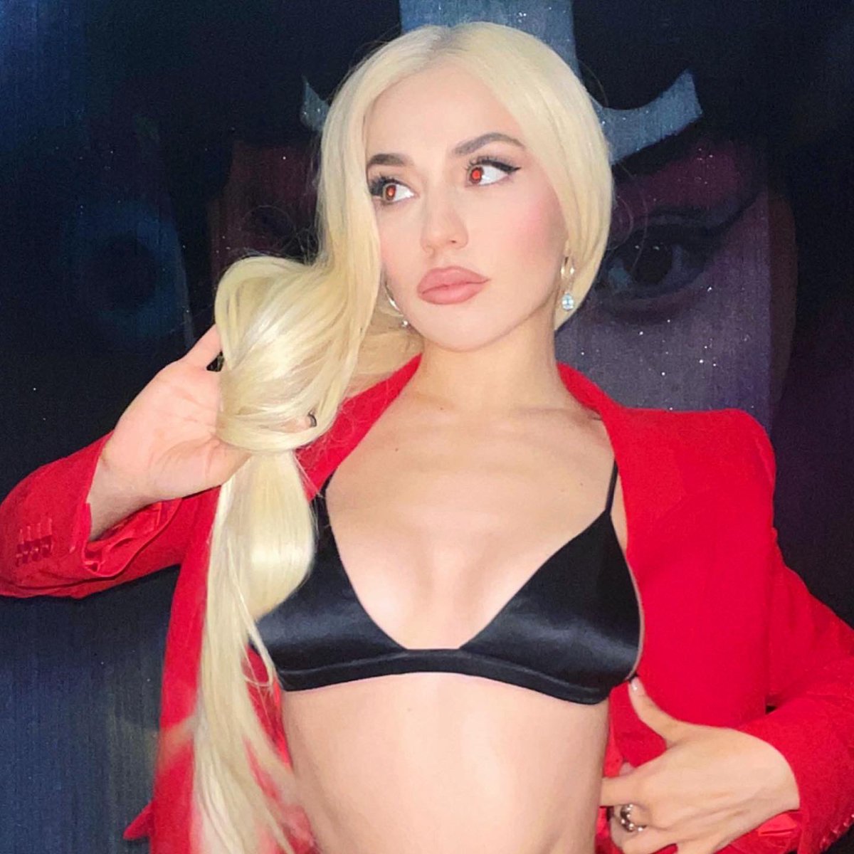 AvaMax tweet picture