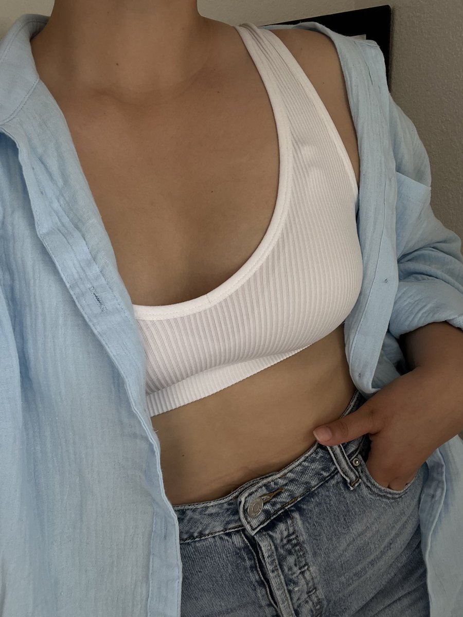 drivenbycomfort's tweet photo. OFF-DUTY BUTTON UP is currently 20% off and available in two colors ♥️😻🫶🏻 USE CODE: NEW
Shop at https://t.co/7fr07yJ68v✨ https://t.co/A2ynZzcm0K