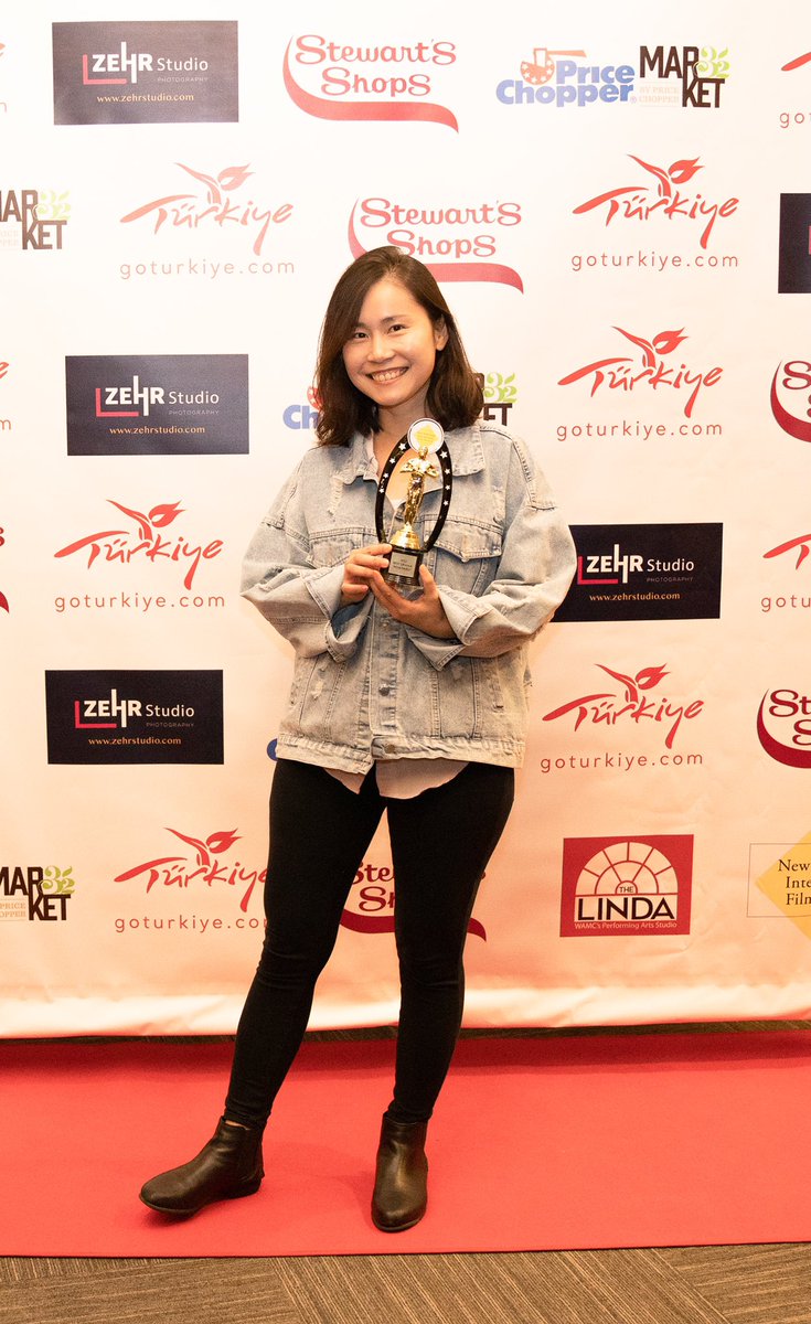 NYSIFILMFEST's tweet photo. Removable won the Best Drama #nysiff #awardwinning #shortfilms #FilmFestival https://t.co/JBW0yOPztI