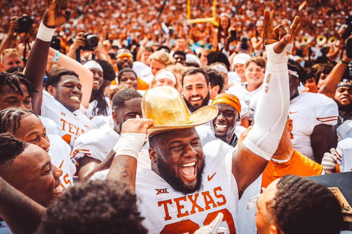 KeondreCoburn99's tweet photo. Will never forget this 🤘🏿💀 https://t.co/ZYiFDHshIP
