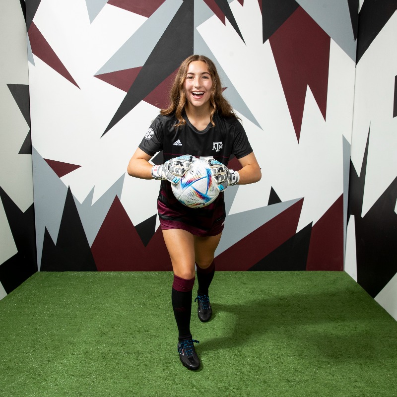 AggieSoccer's tweet photo. Canadian radio takeover! 🇨🇦

This week's guests on the Aggie Soccer Hour Tuesday 6-7 p.m. at @rudysbbq:
🎙️ @ListerBella
🎙️ @MiaPante

#GigEm | 👍