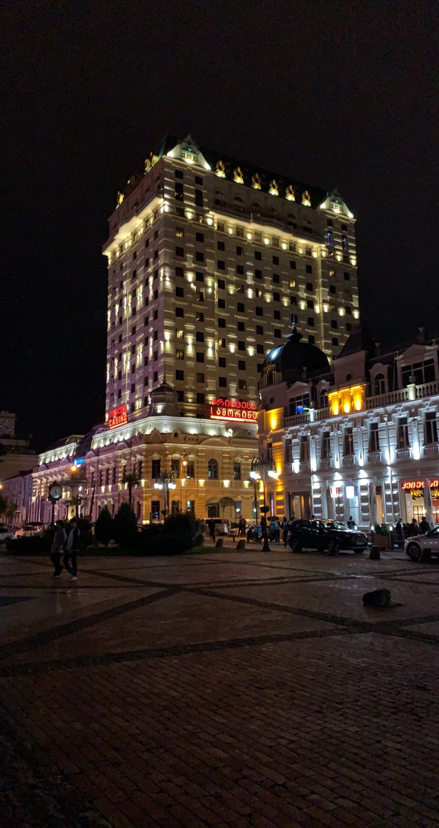 بنـدر الروقـي. tweet media