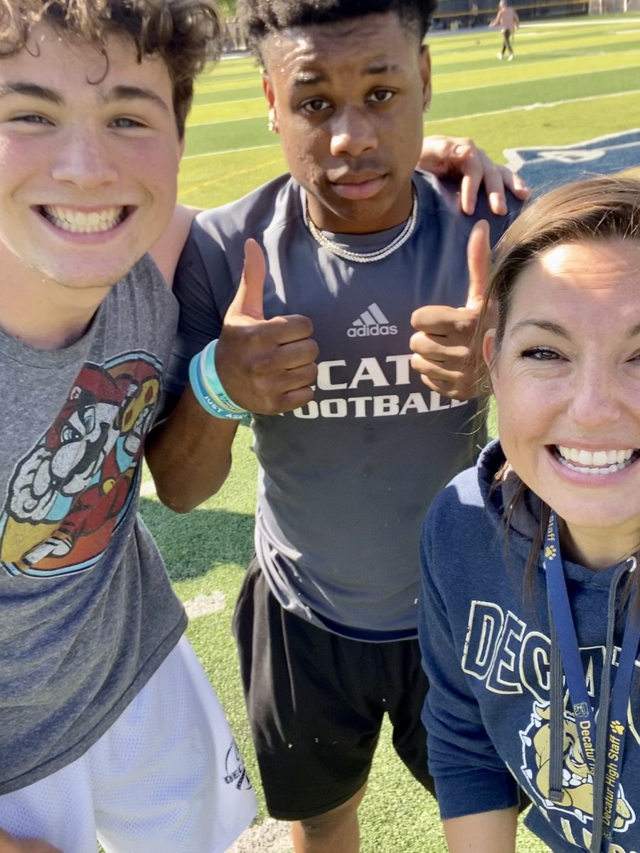 DHS_Stevenson's tweet photo. Thanks for a great Blue and Gold Squad practice Maurice and Alex!!! That was a lot of fun! 🥳🏈🐾🤩 https://t.co/yufLAPrXq4