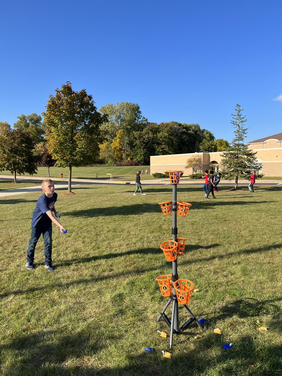 Great day for the Outdoor Club to enjoy some yard games! #TimberwolfWay