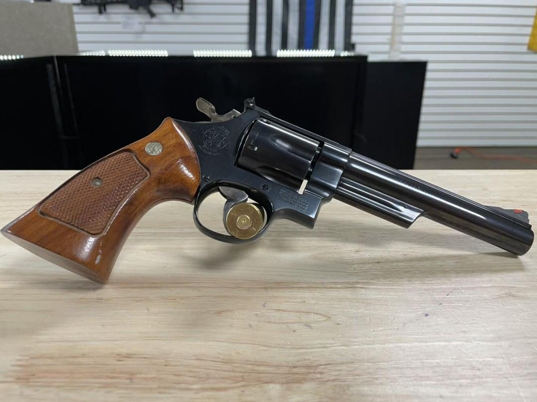 tacticaI6f5's tweet photo. !!RESTOCK ALERT!!
Smith & Wesson 29-3 Revolver, 44 Magnum.
#smithandwesson #smithandwessonfanatics #smithandwessonrevolver https://t.co/GLAPqkGrh8